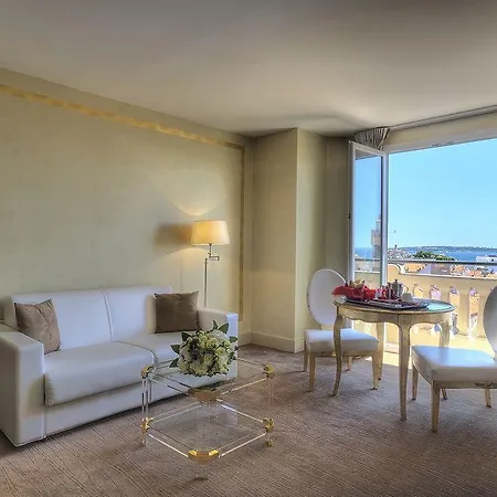 Hotell Renoir 4*